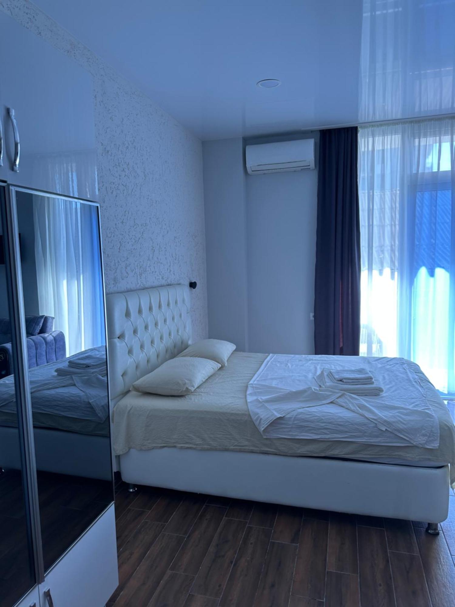 Appartamento Kobuleti Rezidens Esterno foto